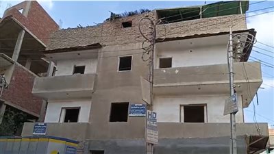 استغاثة لإزالة منزل آيل للسقوط بالشرقية.. والملاك: أخلينا العقار لكن المسؤولين لم يستجيبوا 