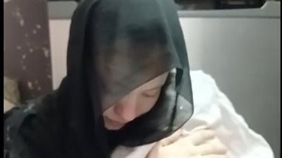 زوجة ضحية سائق ميكروباص التجمع: جوزي اتقتل وهو راجع من شغله وساب بنت رضيعة