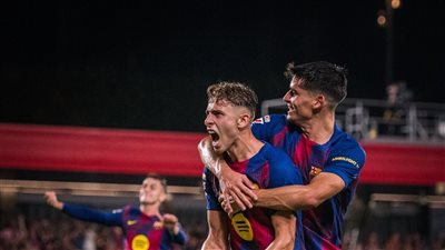 برشلونة يكتسح فالنسيا في الدوري الإسباني