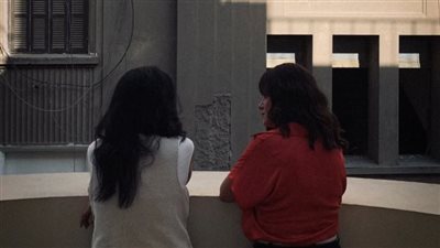 بطولة ريهام عبد الغفور وشريف سلامة.. صور جديدة من كواليس مسلسل سنجل ماذر فاذر