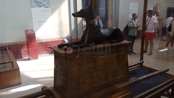 تمثال أنوبيس 