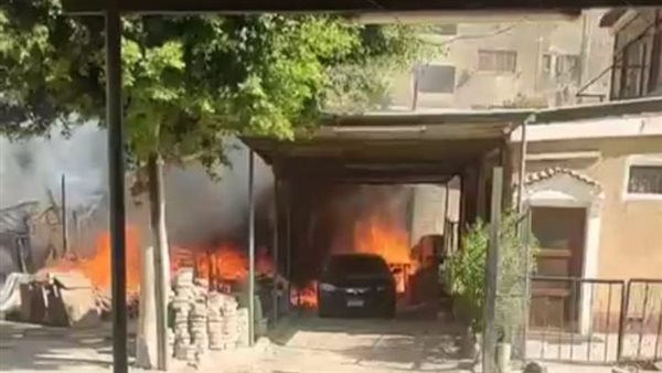  حريق في سيارة -