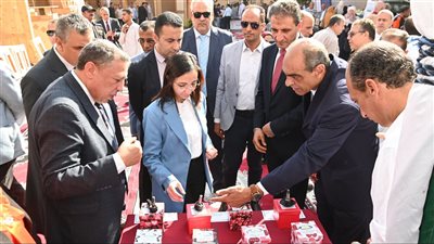 افتتاح معرض منتجات المدارس الفنية بمدرسة شوكت الزراعية بالبحيرة