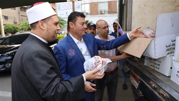 جانب من عمليه الاستلام