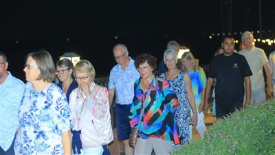 بني سويف تستقبل فوجًا سياحيًا من 25 زائرًا إنجليزيًا في جولة بممشى الكورنيش