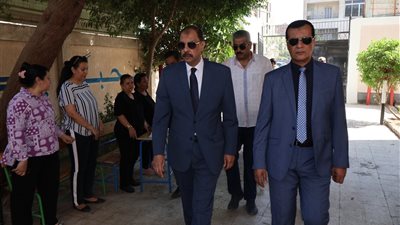 محافظ سوهاج يتفقد عددًا من المدارس استعدادًا للعام الدراسي الجديد