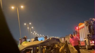 مصرع شخص وإصابة آخرين في تصادم سيارتين أعلى محور جوزيف تيتو