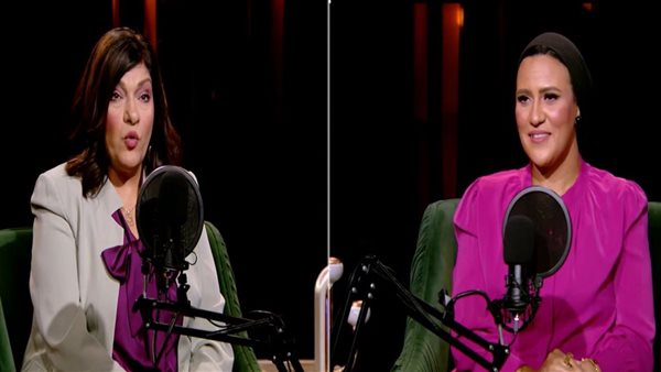  النائبة إيفلين والإعلامية