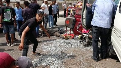 إصابة شخص في تصادم تروسيكل وميكروباص بالإسكندرية