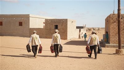 بتوجيهات من الإمام الطيب.. بيت الزكاة ينتهي من توزيع المستلزمات الدراسية على آلاف الطلاب الأيتام 