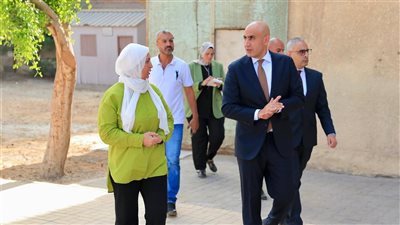 بأول أيام الدراسة.. وزير التعليم يوجه رسائل مهمة للطلاب من داخل الفصول | فيديو