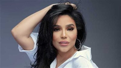 أمينة: ربنا أرحم من أي حد على عباده.. وأنا من الفنانين اللي بيبصوا في ورقتهم فقط 