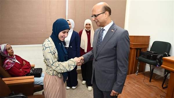 رئيس جامعة أسيوط