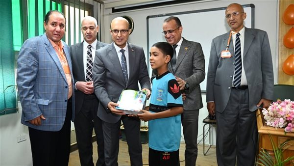 رئيس جامعة أسيوط