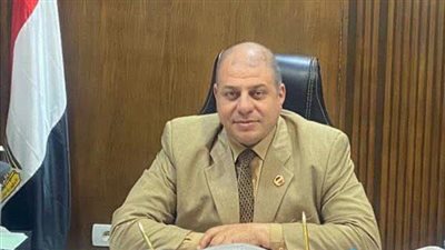 بعد نومه خلال إحدى الفعاليات.. رضا حجازي عن وكيل تعليم قنا: لا يجوز اختزال تاريخه في مشهد عابر