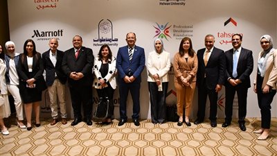 رئيس جامعة حلوان: التعليم لا يكتمل إلا بالتجربة.. ووظيفتنا توفير الاحتياجات المطلوبة لسوق العمل