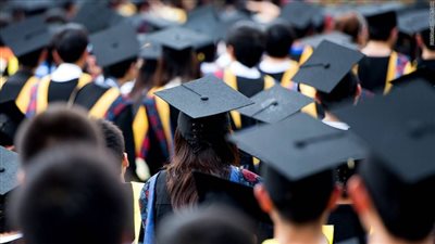 جامعة 6 أكتوبر: ننتظر استلام شهادات تخرج كلية الصيدلة من المجلس الأعلى للجامعات