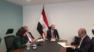 وزير الاتصالات يبحث مع كبرى الشركات الأمريكية توسيع استثماراتها في مصر