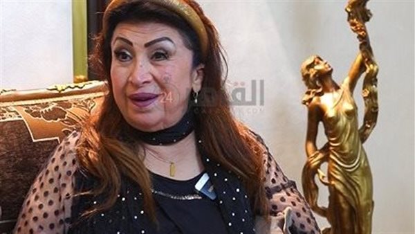 الفنانة عبير عادل