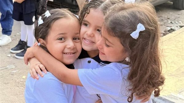 صورة الفتيات الصغيرة