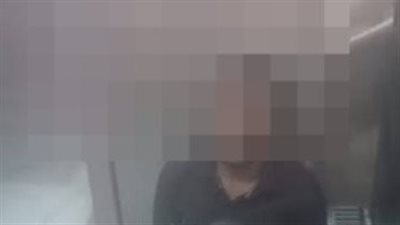 بمساعدة فتاة.. التحقيق مع 3 سودانيين بتهمة سرقة آخر بالإكراه في الهرم