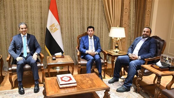 خلال اللقاء