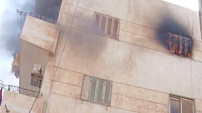 بعد مصرع وإصابة 11 شخصا.. إخلاء العقارات المجاورة لـ حريق شقة فيصل 
