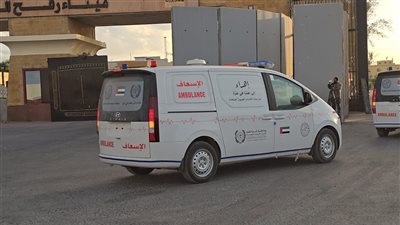 الإمارات تدفع بصهاريج مياه و5 سيارات إسعاف لغزة عبر معبر رفح