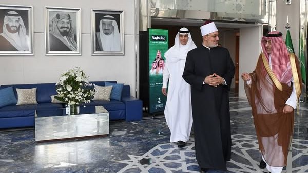 الدكتور نظير عياد