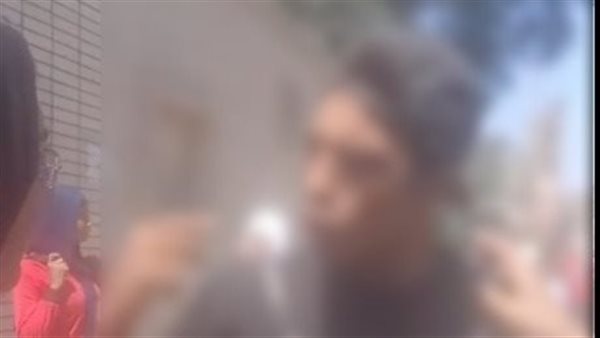 الشاب الظاهر بمقطع