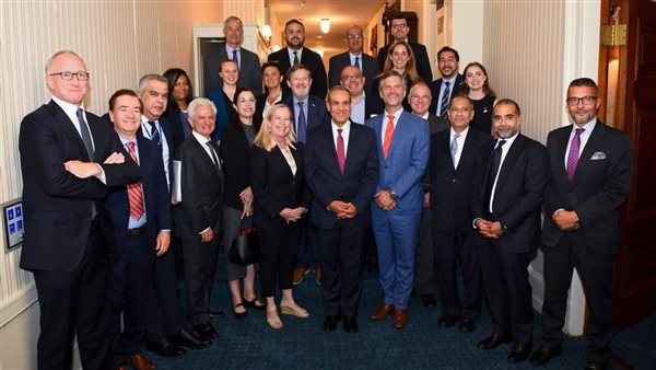 وزير الخارجية خلال