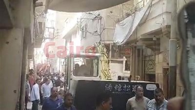 ارتفاع العدد لـ10 ضحايا.. انتشال جثمانين من أسفل أنقاض مصنع ملابس بالمحلة المحترق