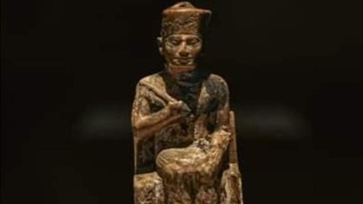 في يوم السياحة العالمي.. المتحف المصري بالتحرير يسلط الضوء على تمثال الملك خوفو