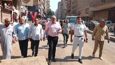 رئيس حي السلام أول يقود حملة مكبرة لإزالة الإشغالات بشارع جمال عبد الناصر| صور