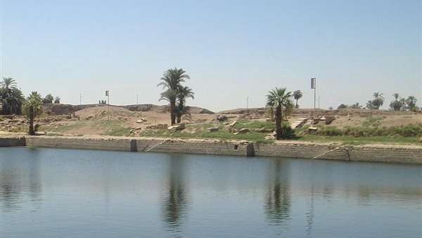 البحيرة المقدسة في