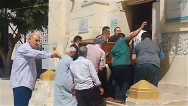 جنازة والدة حمادة