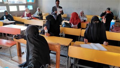 استمرار اختبارات نهاية المستوى برواق العلوم الشرعية والعربية بمحافظة أسوان