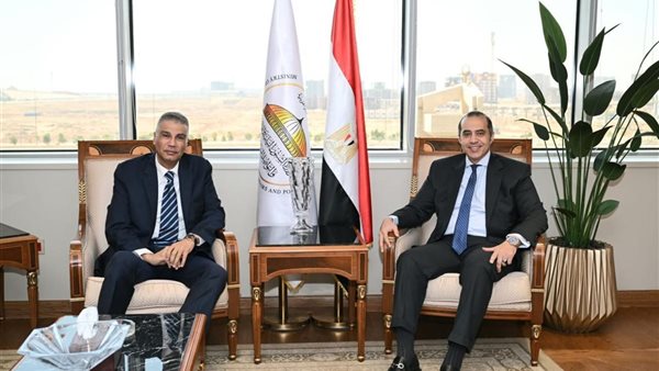 وزير الشئون النيابية