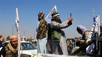 رويترز: انقطاع خدمات الإنترنت والهواتف المحمولة في جميع أنحاء أفغانستان اليوم