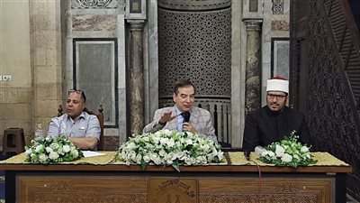 الملتقى الفقهي بالجامع الأزهر يحدد ضوابط التعامل مع وسائل التواصل ويحذر من مخاطر التريند والفتوى بغير علم