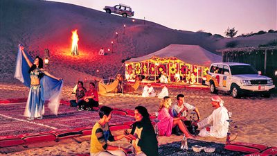 رحلات السفاري والعشاء البدوي على أضواء الشموع والرقص الشرقي.. متعة للسائحين في شرم الشيخ | صور
