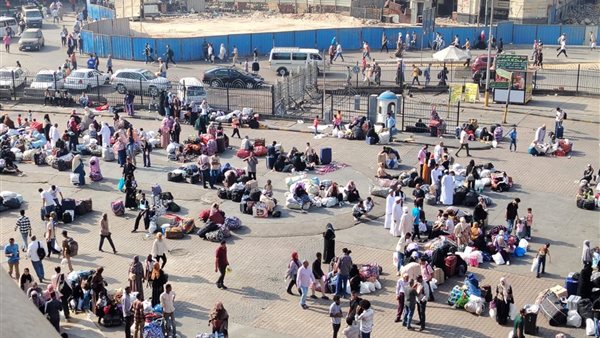 توافد السودانيين