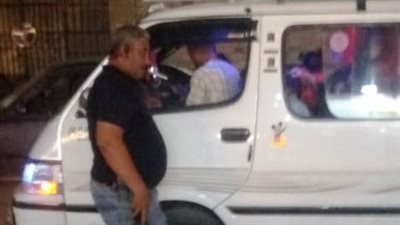 محافظ أسوان: لجنة السيرفيس تكثف عملها وتضبط 14 سيارة مخالفة لخطوط السير