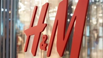 محامٍ يطالب بتفريغ كاميرات H&M بـ مول مصر لإثبات تحرش موظف الفرع بموكلته