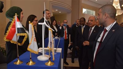 وزير الكهرباء يفتتح معرض المهمات الكهربائية على هامش مؤتمر APUA بالقاهرة