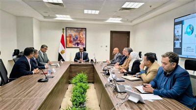 نائب وزير الإسكان يوجه بحصر المواقع الصالحة لإنشاء مآخذ لمحطات التحلية على مستوى الجمهورية