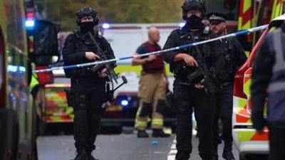 إعلام بريطاني: إصابة 4 أشخاص في هجوم الكنيس اليهودي.. وأنباء عن مقتل منفذ الهجوم