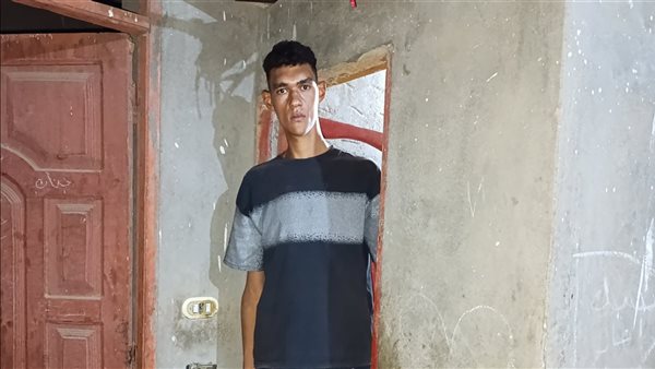 عرفة أطول شاب في