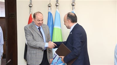 لاستحداث نظم جديدة لمعالجة المياه.. شركة الصرف الصحي بالإسكندرية توقع بروتوكول تعاون مع أحد الشركات