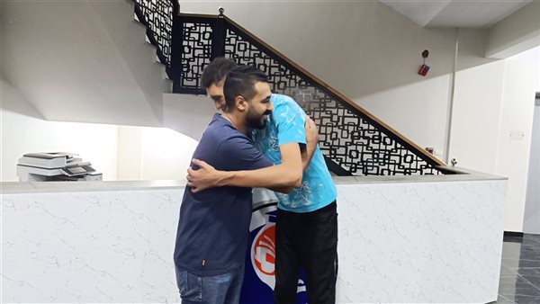 عرفة أطول شاب في